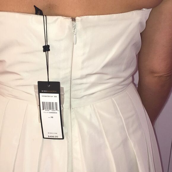 HOST PICK 🎉BCBG Max Azria Gown W/Gold Stones - Picture 5 of 6